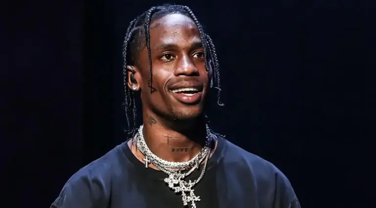 Qual a altura de Travis Scott? Descubra medidas, dados e impacto
